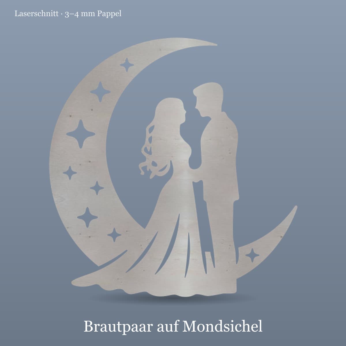 Brautpaar auf Mondsichel — echtes Produktfoto: Laserschnitt aus Pappelholz mit Hochzeitspaar und Sternen-Details
