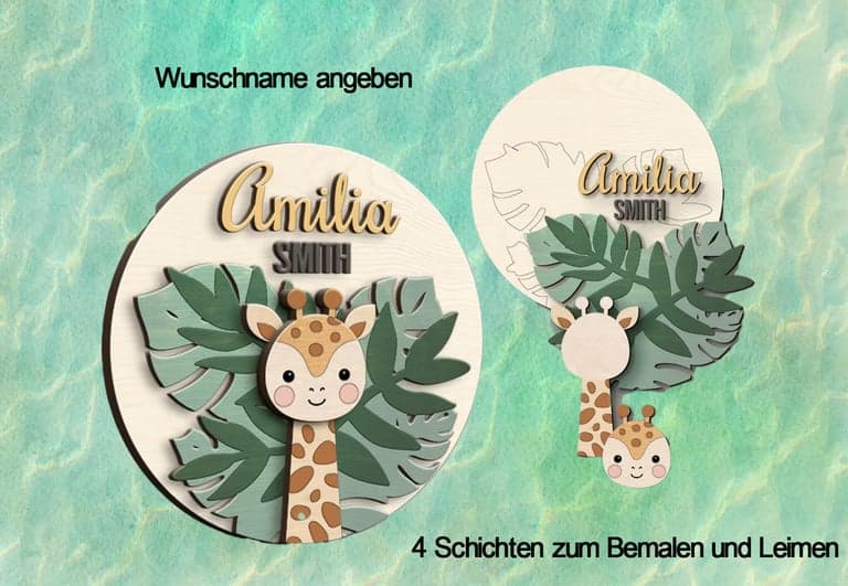 Kinderzimmer-Namensschild Giraffe — 4-schichtig rund, niedliche Giraffe mit grünen Monstera-Blättern, Beispiel "Amilia Smith", Holzschrift auf weißem Grund